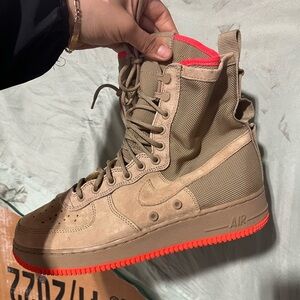 Nike Air Force 1 SF High Tan Utility Boots Size 9